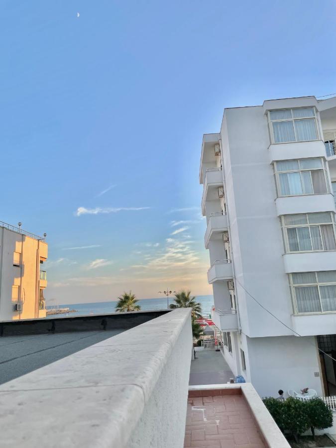 Flors Apartments Durres Exterior photo