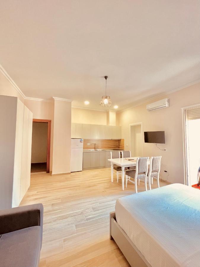 Flors Apartments Durres Exterior photo