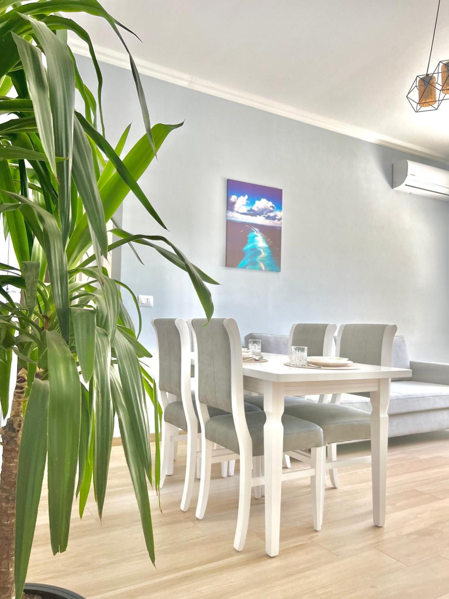 Flors Apartments Durres Exterior photo