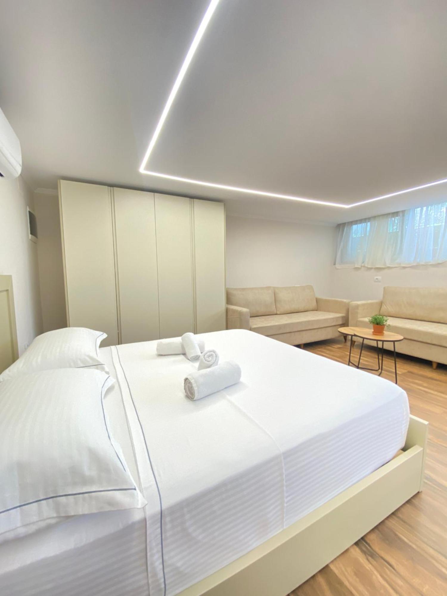 Flors Apartments Durres Exterior photo