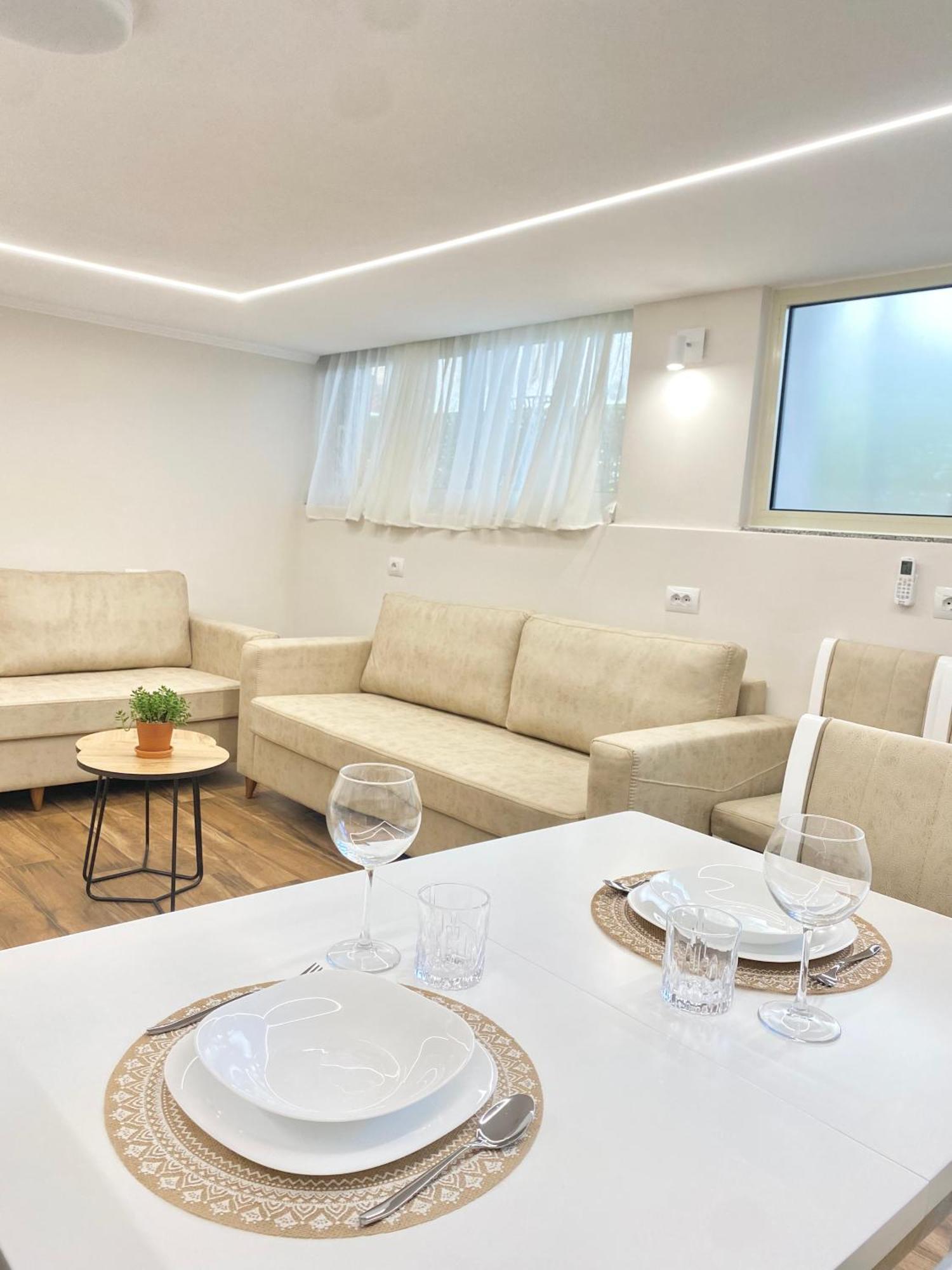 Flors Apartments Durres Exterior photo
