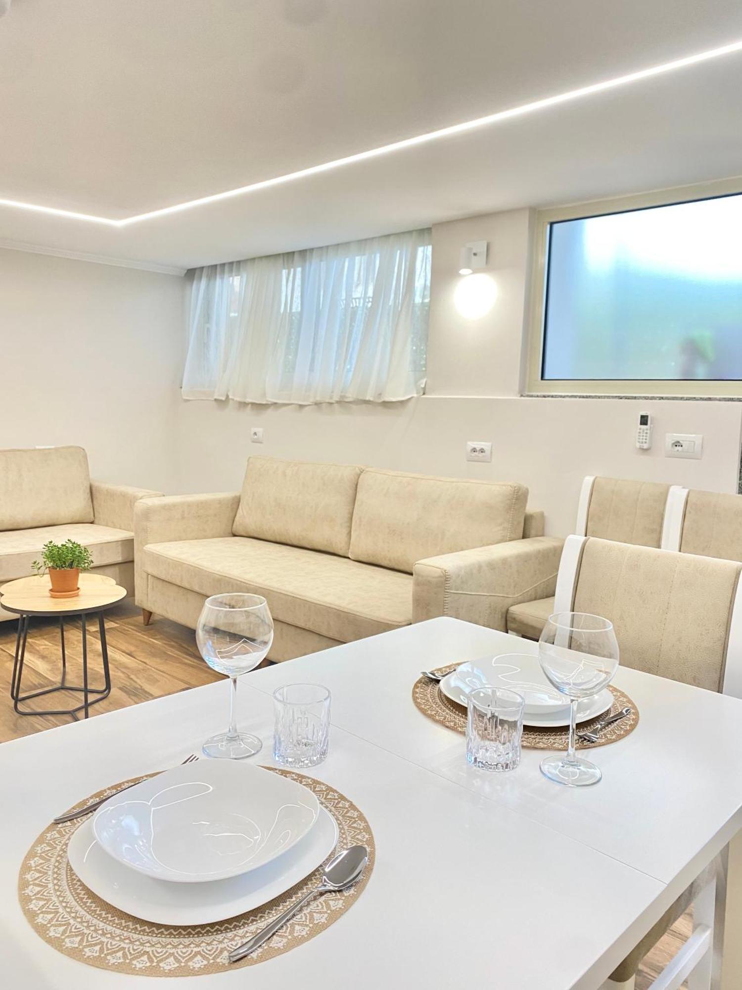 Flors Apartments Durres Exterior photo
